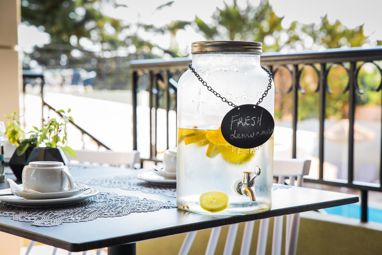 Natali Apartments มาเลีย ภายนอก รูปภาพ